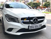 Bán xe oto Mercedes-Benz CLA class CLA200 2015 - Cần bán lại xe Mercedes CLA200 sản xuất năm 2015, màu trắng, nhập khẩu