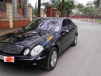 Mercedes-Benz E200 2005 - Bán Mercedes sản xuất 2005, màu đen, xe nhập chính chủ
