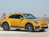 Cần bán xe Volkswagen Beetle Dune 2016 - Bán ô tô Volkswagen Beetle Dune sản xuất năm 2016, màu vàng, nhập khẩu