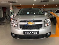 Cần bán xe Chevrolet Orlando LTZ 2017 - Bán xe Chevrolet Orlando LTZ năm 2017, màu bạc giá cạnh tranh