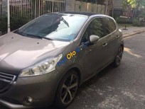 Cần bán xe Peugeot 208 2014 - Xe Peugeot 208 sản xuất 2014, màu nâu 