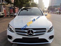 Bán Mercedes-Benz GLK Class GLC300 2016 - Cần bán lại xe Mercedes GLC300 năm sản xuất 2016, màu trắng, nhập khẩu