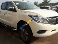 Cần bán xe Mazda BT 50  2.2AT  2017 - Bán ô tô Mazda BT 50 2.2AT sản xuất 2017, màu trắng, xe nhập