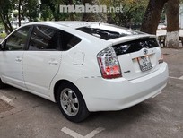 Cần bán xe Toyota Prius Hybrid 2009 - Bán ô tô Toyota Prius Hybrid đời 2009, màu trắng, xe nhập, giá tốt