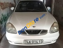 Bán xe oto Daewoo Nubira 2010 - Cần bán gấp Daewoo Nubira năm 2010, màu trắng