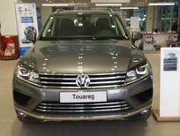 Cần bán xe Volkswagen Touareg 3.6L FSI V6 2017 - Bán Volkswagen Touareg đời 2017, màu xám, mới 100% nhập khẩu chính hãng LH: 0933.365.188