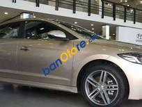 Hyundai Elantra 1.6 Turbo 2018 - Bán Hyundai Elantra 1.6 Turbo sản xuất 2018, màu vàng