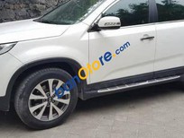 Cần bán Kia Sorento 2015 - Bán xe Kia Sorento sản xuất 2015, màu trắng số sàn giá cạnh tranh