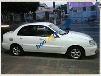 Bán xe oto Daewoo Lanos   2002 - Bán Daewoo Lanos năm sản xuất 2002, màu trắng, giá tốt
