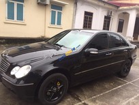 Cần bán Mercedes-Benz C class C200 2001 - Bán ô tô Mercedes C200 đời 2001, màu đen, nhập khẩu nguyên chiếc, xe gia đình