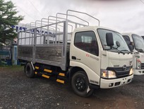 Hino 300 Series XZU650 2015 - Bán thanh lý xe tải Hino 1,9 tấn thùng mui bạt, giá rẻ