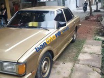 Cần bán xe Toyota Cressida 1981 - Cần bán lại xe Toyota Cressida năm sản xuất 1981, màu vàng  
