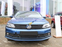 Volkswagen Jetta 2016 - Cần bán xe Volkswagen Jetta năm sản xuất 2016, màu xanh lam, xe nhập, 899 triệu