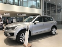 Cần bán xe Volkswagen Toquareg 2018 - Cần bán Volkswagen Toquareg sản xuất năm 2018, màu bạc, nhập khẩu nguyên chiếc