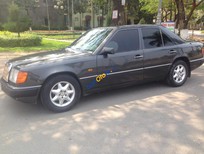 Bán Mercedes-Benz E class 1992 - Cần bán Mercedes năm sản xuất 1992, màu xám, xe còn zin nguyên bản 100%