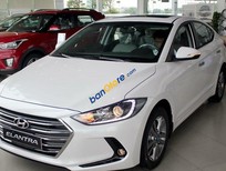 Cần bán Hyundai Elantra 1.6AT 2018 - Bán ô tô Hyundai Elantra 1.6AT sản xuất 2018, màu trắng, xe mới 100%