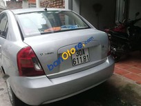 Cần bán Hyundai Verna 2008 - Bán xe Hyundai Verna sản xuất năm 2008, màu bạc, giá tốt