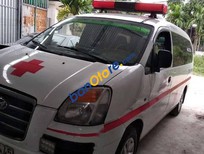 Hyundai Starex 2005 - Cần bán lại xe Hyundai Starex năm sản xuất 2005, màu trắng