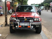 Bán xe oto Toyota Hilux 2002 - Cần bán Toyota Hilux sản xuất 2002, màu đỏ 