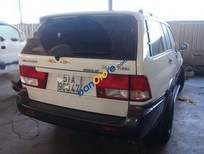 Ssangyong Musso 2005 - Cần bán gấp Ssangyong Musso năm sản xuất 2005, màu trắng, xe nhập