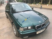 Cần bán xe BMW 3 Series 320i 1998 - Cần bán xe BMW 3 Series 320i đời 1998, màu xanh lam, nhập khẩu nguyên chiếc số sàn