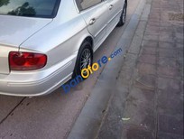 Cần bán xe Hyundai Sonata 2003 - Bán Hyundai Sonata sản xuất năm 2003, màu bạc, nhập khẩu nguyên chiếc, xe đẹp