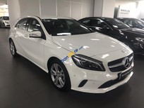 Cần bán xe Mercedes-Benz A class A200 2017 - Cần bán lại xe Mercedes A200 sản xuất năm 2017, màu trắng, nhập khẩu như mới
