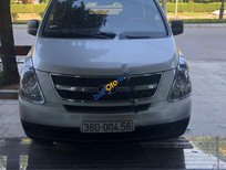 Bán xe oto Hyundai Grand Starex Van 2.4 MT 2013 - Cần bán xe Hyundai Grand Starex màu bạc, số sàn, máy xăng, sản xuất 2013