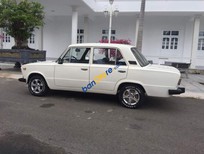 Cần bán Lada 2106  MT 1986 - Bán xe Lada 2106 MT năm 1986, màu trắng, nhập khẩu, giá tốt