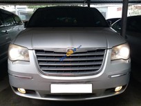 Cần bán xe Chrysler Grand Voyager 3.8 Limited 2010 - Bán Chrysler Grand Voyager Limited 3.8 máy xăng, màu bạc, sản xuất 2010 đăng ký 2012