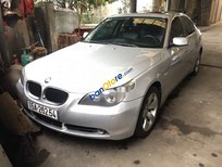 Cần bán BMW 5 Series 530i 2004 - Bán ô tô BMW 530i sản xuất năm 2004, màu bạc, nhập khẩu