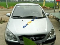 Bán Hyundai Getz 2012 - Bán xe Hyundai Getz đời 2012, màu bạc, xe cũ chạy đường rất êm.