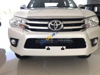 Toyota Hilux 2.4G 4x4MT 2019 - Bán xe Toyota Hilux 2.4G 4x4MT năm 2019, màu trắng