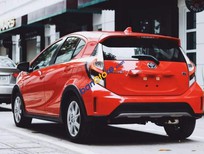 Toyota Prius 2018 - Bán xe Toyota Prius sản xuất 2018, màu đỏ, nhập khẩu nguyên chiếc