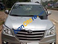 Toyota Innova  MT 2016 - Bán Toyota Innova MT sản xuất 2016, màu bạc xe gia đình