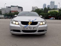 Cần bán xe BMW 3 Series  320i   2007 - Bán BMW 3 Series 320i năm 2007, màu bạc