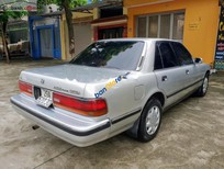 Cần bán xe Toyota Cressida 1993 - Cần bán lại xe Toyota Cressida năm 1993, màu bạc, xe nhập 