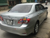 Cần bán Toyota Corolla altis 2011 - Xe Toyota Corolla altis năm 2011, màu bạc 