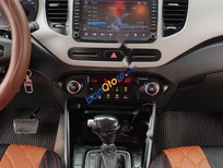 Cần bán Kia Rondo 2016 - Bán Kia Rondo sản xuất năm 2016, màu nâu, 580tr