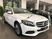 Mercedes-Benz C class C200 2019 - Bán ô tô Mercedes C200 năm 2019, màu trắng, giá tốt