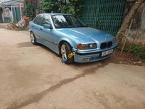 Bán BMW 3 Series 320i 1998 - Cần bán lại xe BMW 3 Series 320i sản xuất năm 1998, màu xanh lam, nhập khẩu nguyên chiếc