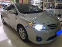 Cần bán xe Toyota Corolla altis 2011 - Cần bán lại xe Toyota Corolla Altis đời 2011, xe gia đình ít chạy, mọi thứ hoàn hảo