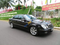 Cần bán xe Mercedes-Benz E class  E200 2009 - Bán ô tô Mercedes E200 sản xuất 2009, màu đen, 395 triệu