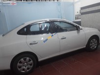 Hyundai Elantra 2011 - Bán Hyundai Elantra năm 2011, màu trắng, 320 triệu