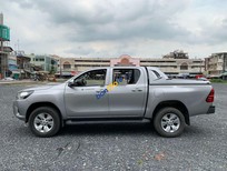 Cần bán Toyota Hilux     2016 - Bán Toyota Hilux năm 2016, màu bạc, nhập khẩu,