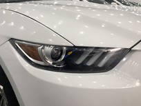 Ford Mustang 2017 - Bán ô tô Ford Mustang sản xuất năm 2017, màu trắng, nhập khẩu