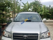 Toyota Highlander 2005 - Cần bán gấp Toyota Highlander năm sản xuất 2005, màu bạc chính chủ, 400tr