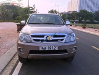 Bán xe oto Toyota Fortuner 4.0V 4x4 AT 2005 - Cần bán Toyota Fortuner 4.0V 4x4 AT năm 2005, màu nâu 