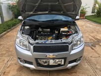 Chevrolet Aveo 2015 - Cần bán lại xe Chevrolet Aveo sản xuất 2015, màu bạc