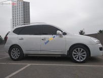 Cần bán Kia Carens 2014 - Bán ô tô Kia Carens đời 2014, màu trắng xe còn mới nguyên